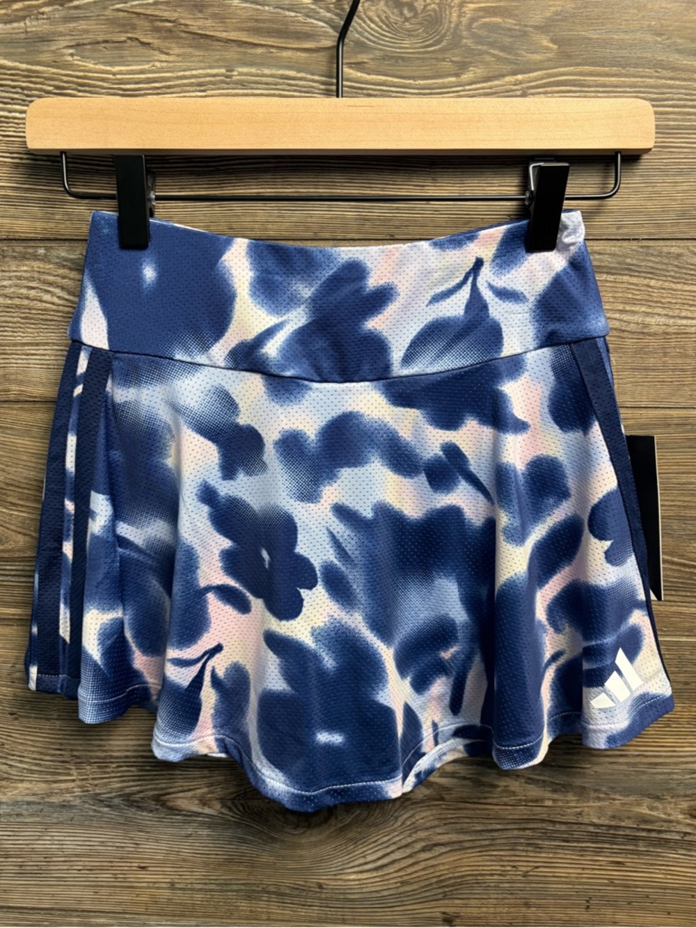Adidas girls skort size L (14) - NWT